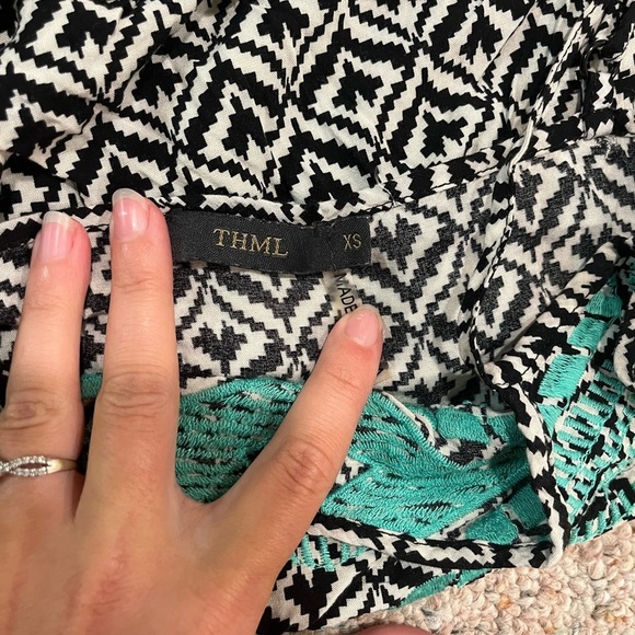 Shirt - Picture 4 of 4